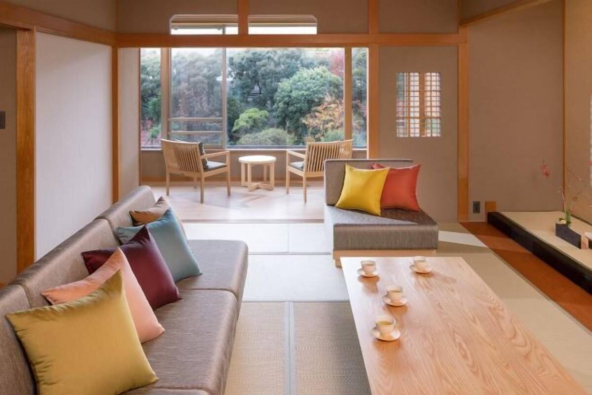 Living area | Flat-screen TV