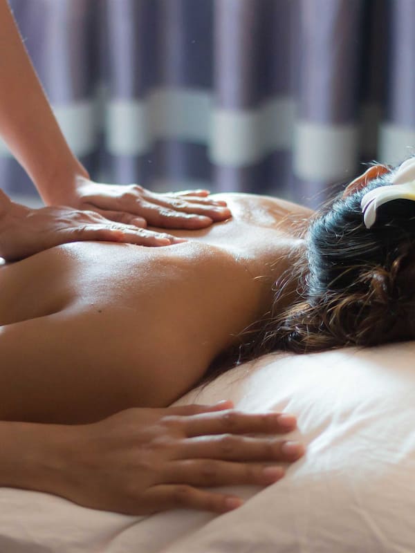 Couples treatment room(s), body treatments, aromatherapy, Thai massages