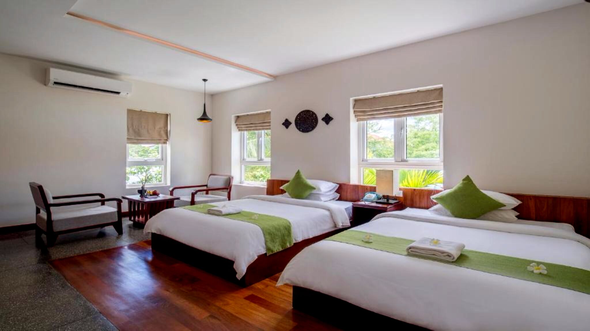 family deluxe - free pick up | egyptian cotton sheets, premium bedding, down duvets, pillow-top beds