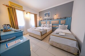 Standard Room | Free minibar, in-room safe, soundproofing, iron/ironing board - Otel Atrium (Bodrum)