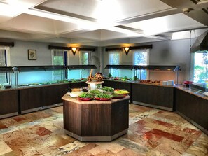 Free daily buffet breakfast - Otel Atrium (Bodrum)