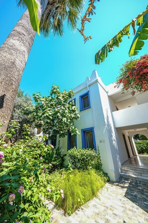 套房 | 迷你吧（备有免费物品）、客房内保险箱、隔音、熨斗/熨板