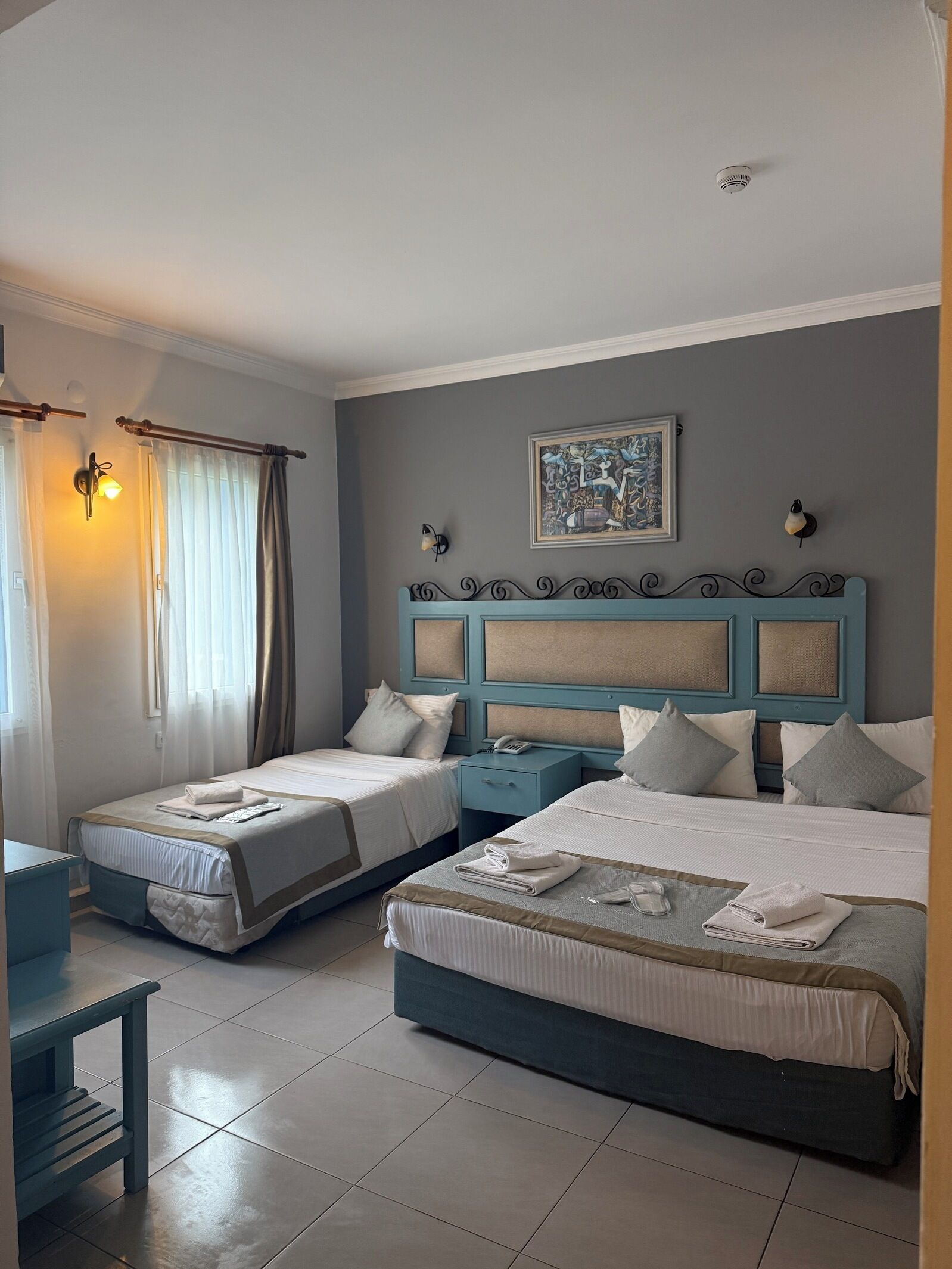 Quarto casal para família de uso individual, 1 quarto, sacada, vista para o jardim | Frigobar (abastecido com itens grátis), cofres nos quartos