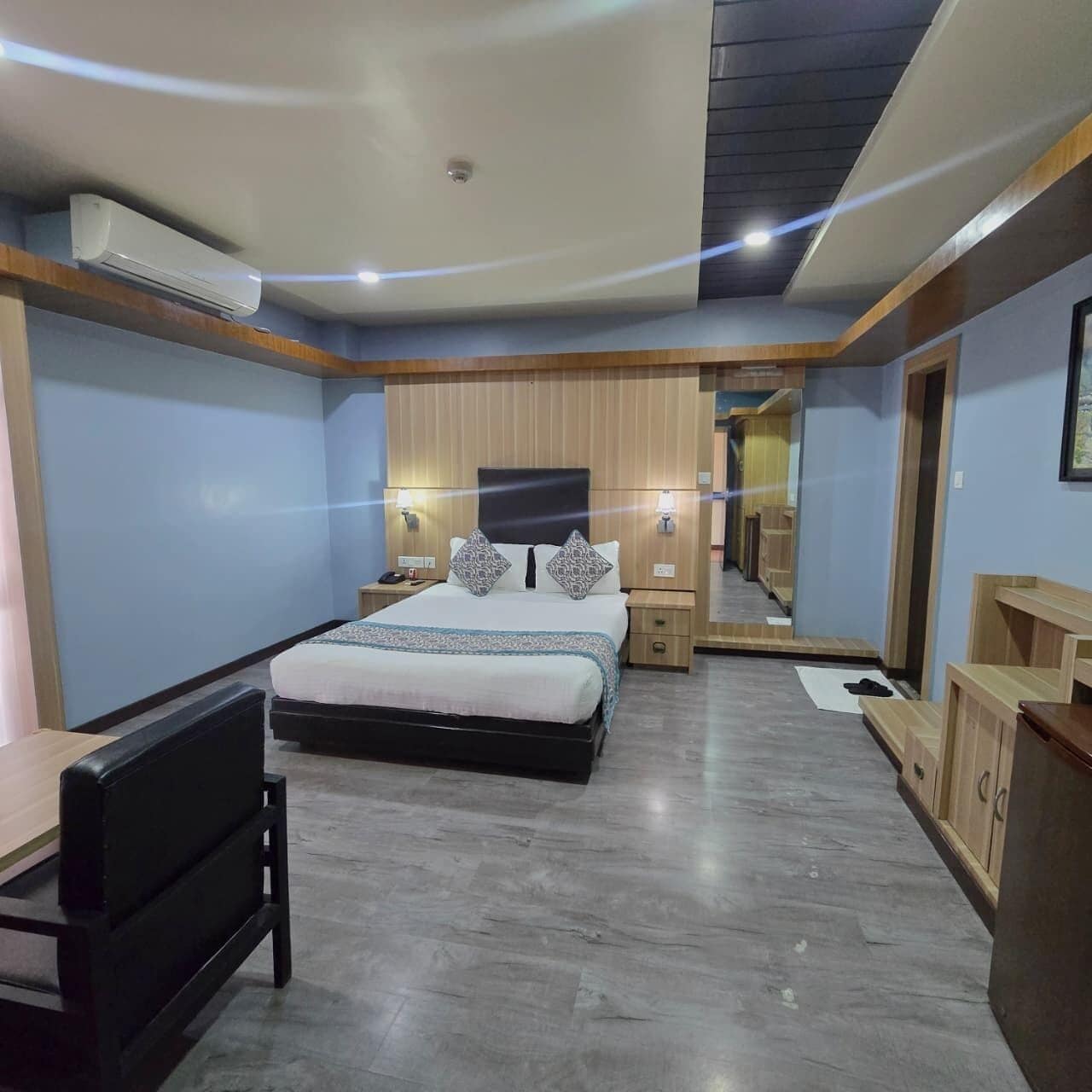 Junior Suite | 1 soverom, safe på rommet, skrivebord og wi-fi (inkludert)