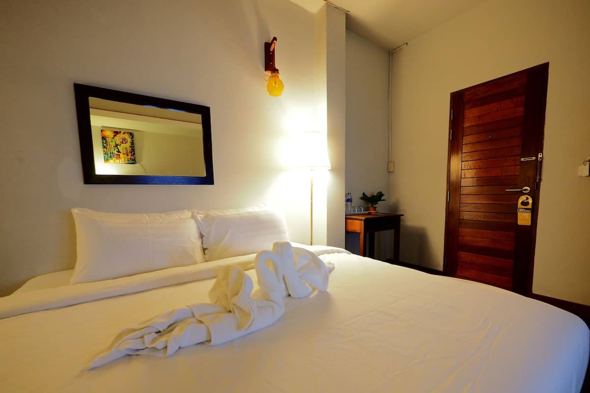 Standard Room with Private Bathroom | Free WiFi