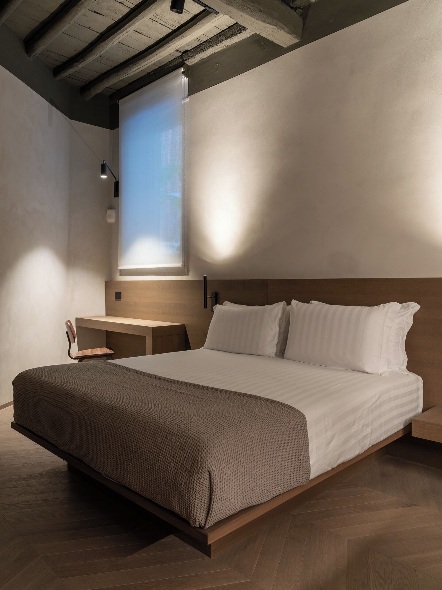 Camera Standard | Biancheria da letto di alta qualità, una cassaforte in camera