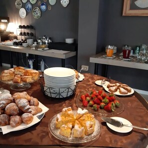 Petit déjeuner buffet