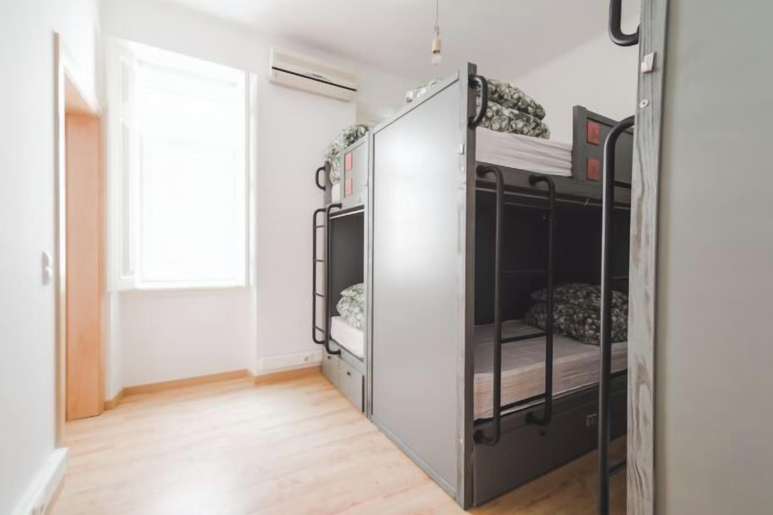 Wi-fi (inkludert) og sengetøy