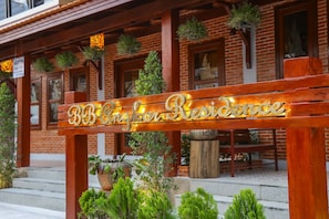 Fachada da propriedade