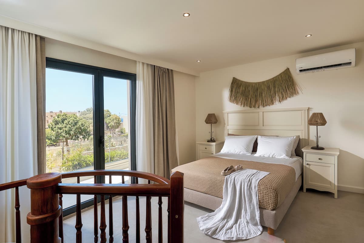 Maisonette Garden View | Ropa de cama hipoalergénica y caja de seguridad en la habitación