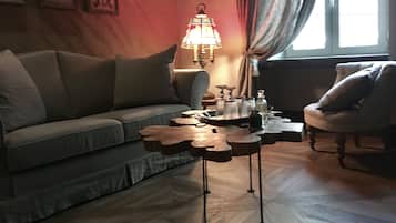 Luxury-Suite, 1Â King-Bett und Schlafsofa, eigenes Bad, Annex | Wohnbereich