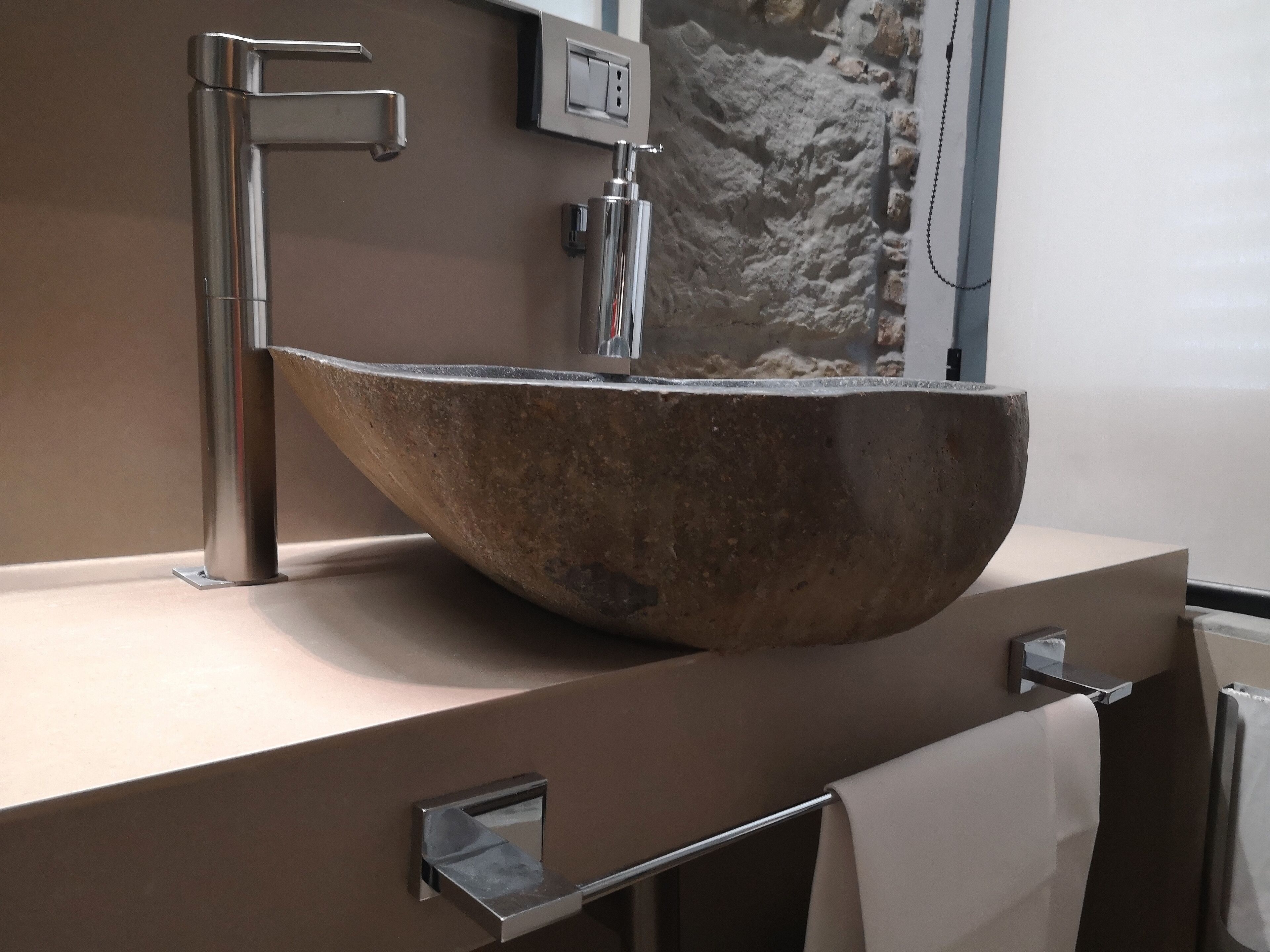 standard double or twin room | bathroom | shower, hair dryer, bathrobes, slippers