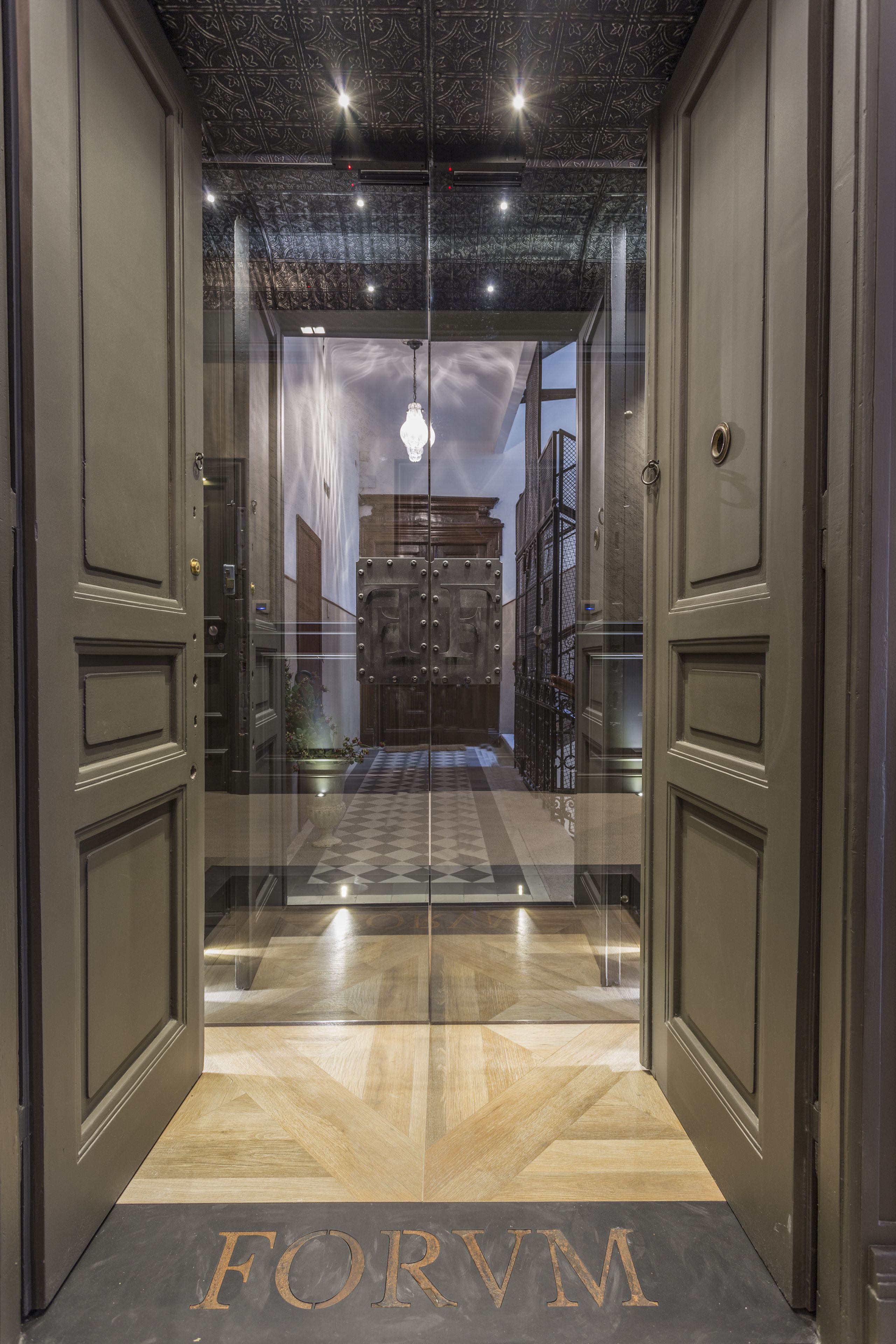 内部エントランス