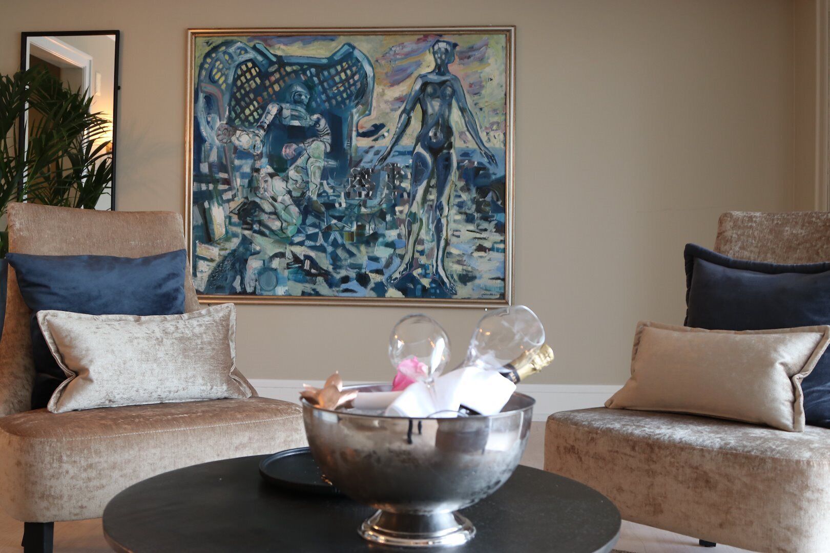 signature suite | 1 bedroom, down duvets, pillow-top beds, minibar