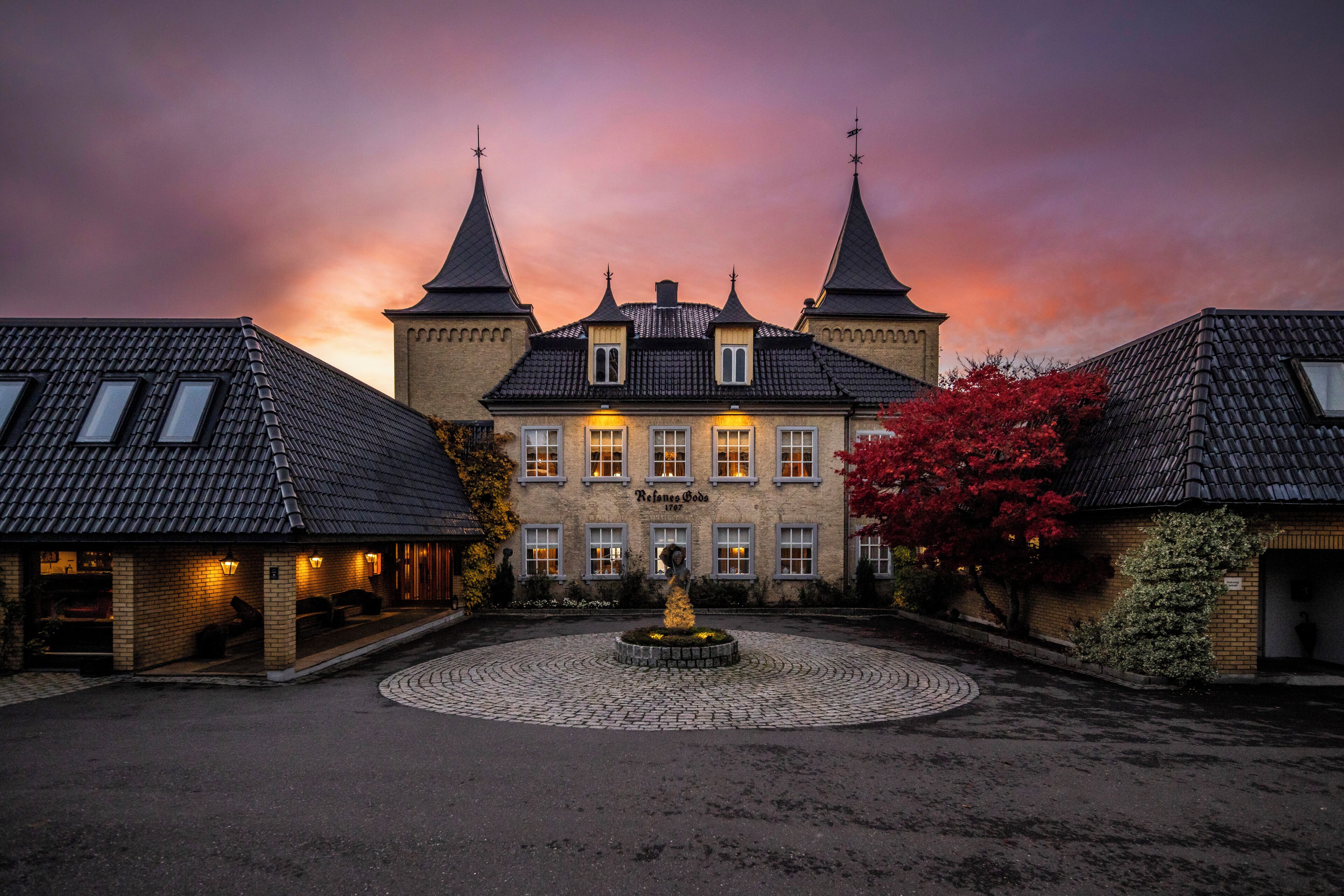 ด้านหน้าที่พัก