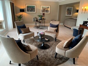 Signature Suite | Down comforters, pillowtop beds, minibar, individually decorated - Hotell Refsnes Gods - by Classic Norway Hotels (Moss)