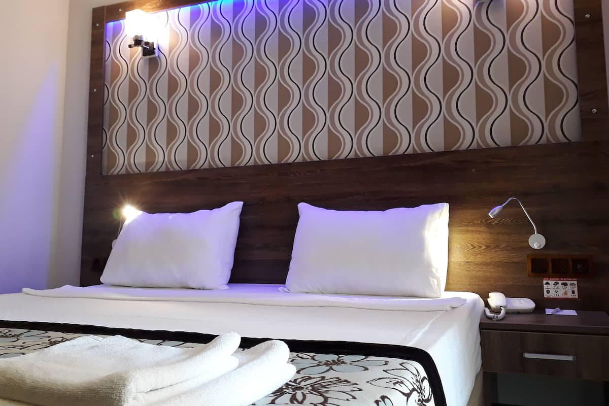 1 bedroom, Egyptian cotton sheets, premium bedding, minibar