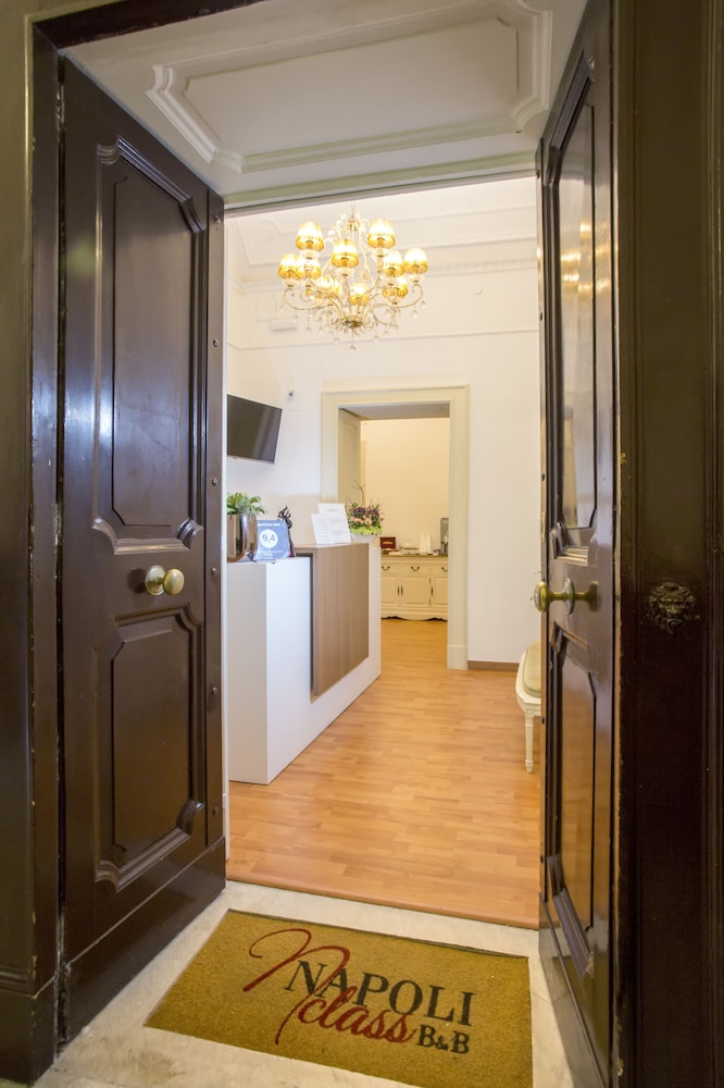 Napoli Class B & B by null