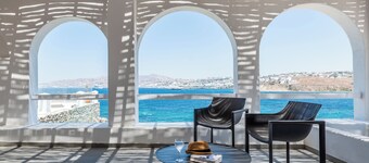 Dreambox Mykonos Suites and Mini Villas