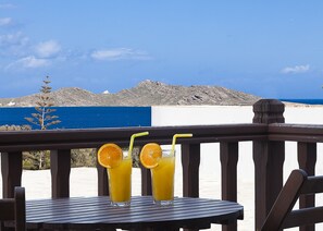 Zimmer, Meerblick (Sunrise Residence) | 1 Schlafzimmer, Zimmersafe, Schreibtisch, schallisolierte Zimmer