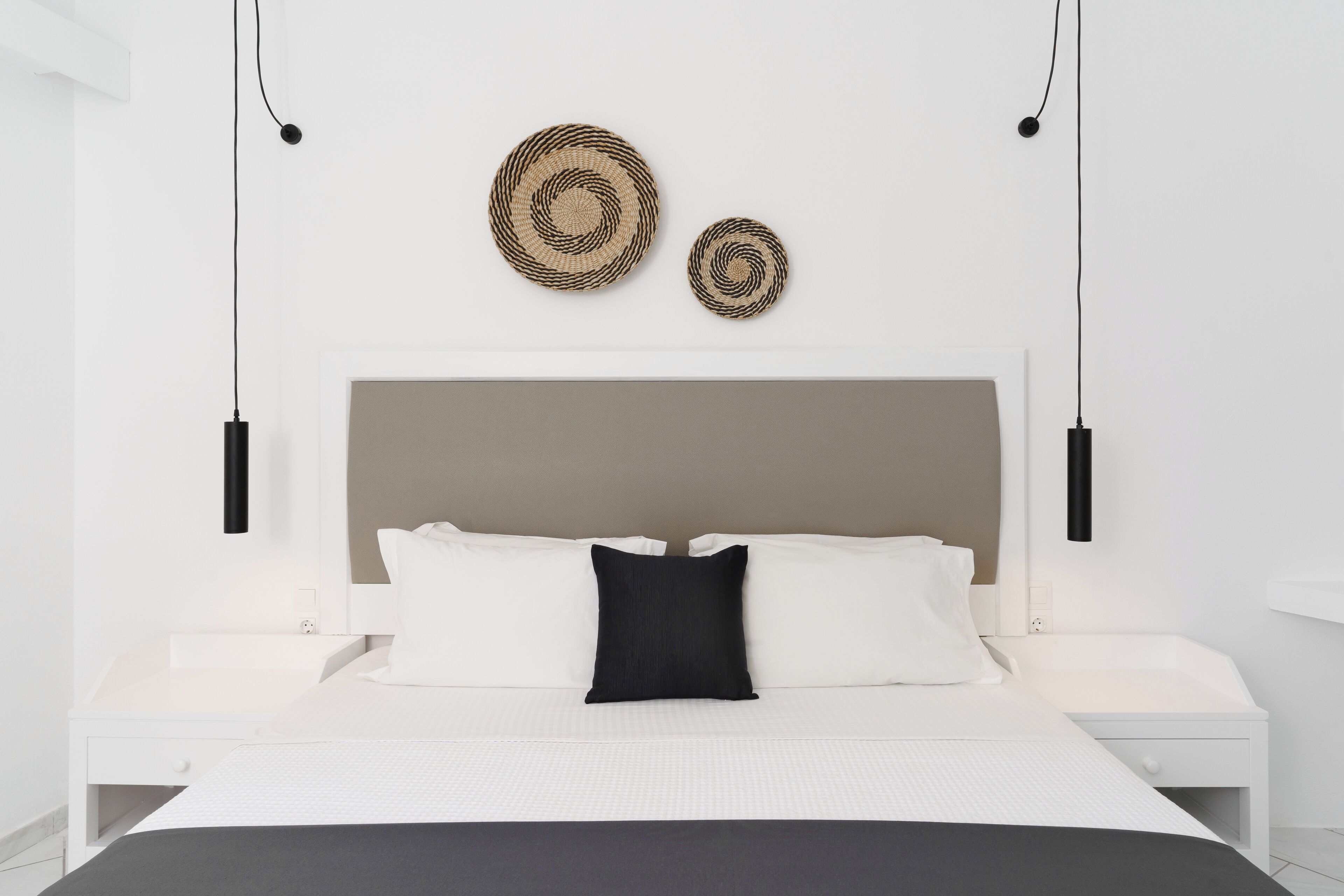 In-room safe, desk, soundproofing, iron/ironing board