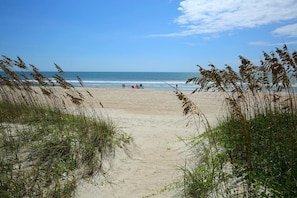 House, 4 Bedrooms | Beach | On the beach