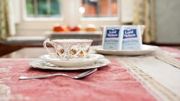 Tägliches inbegriffenes kontinentales Frühstück