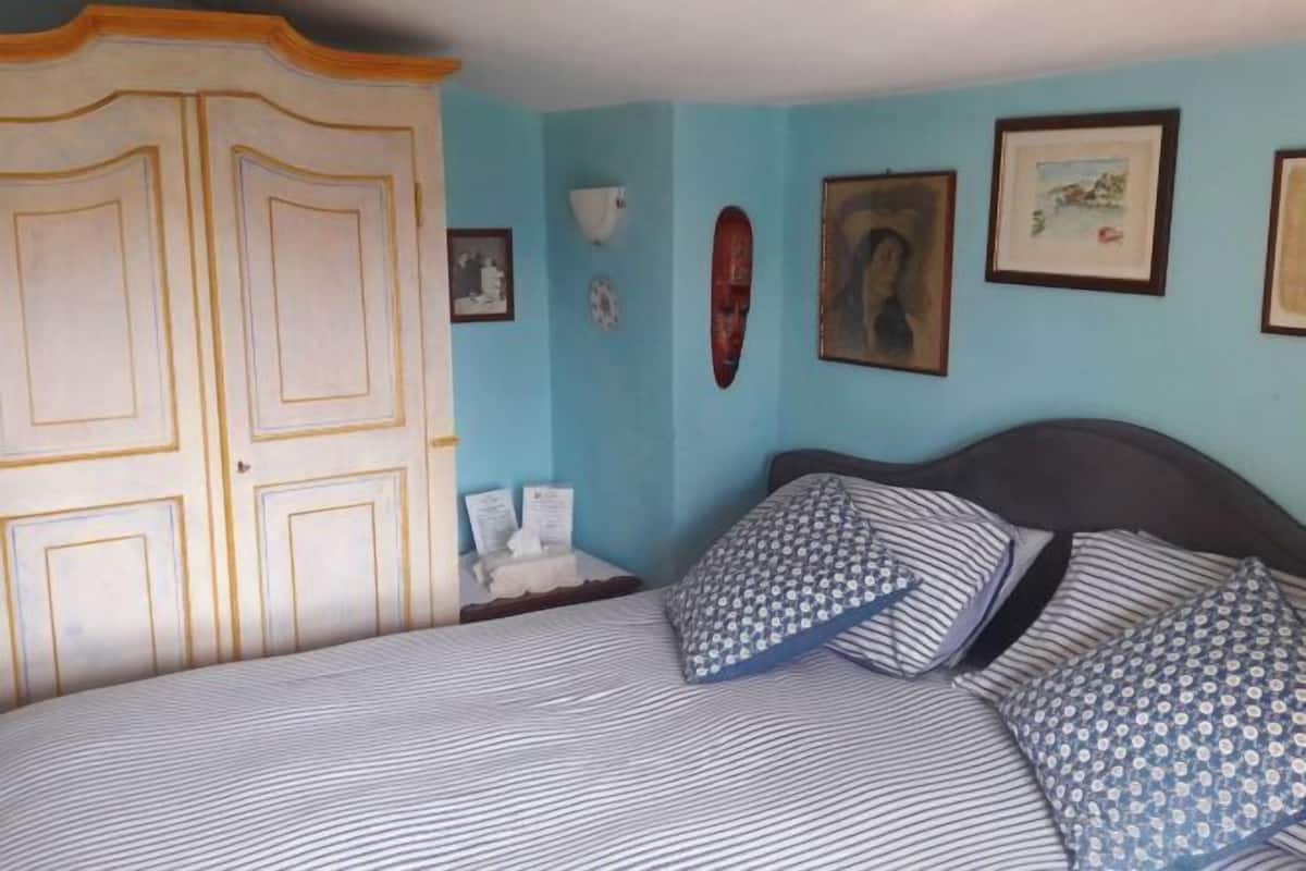 Premium bedding, down duvets, memory-foam beds, blackout curtains