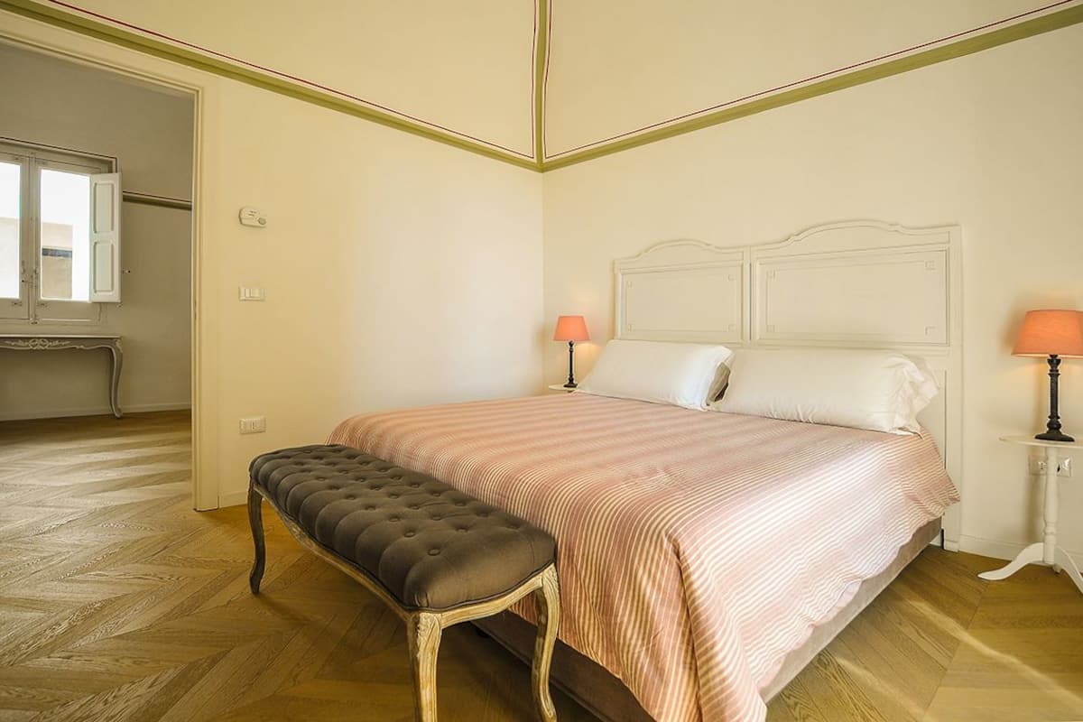 Romantic Suite, Bathtub | 1 bedroom, down comforters, minibar, free WiFi