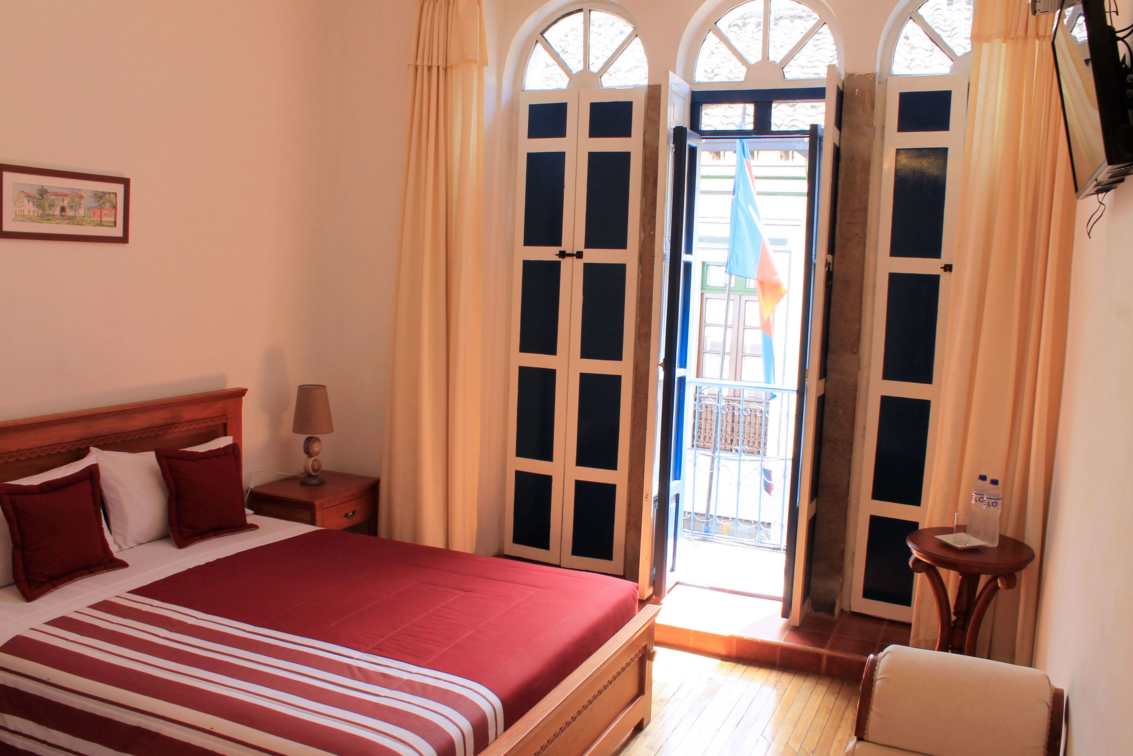 comfort double room, 1 king bed, private bathroom, city view | in-room safe, soundproofing, free wifi, bed sheets