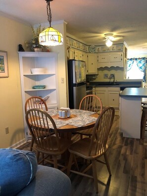 Hus - 2 soveværelser | Spiseområde
