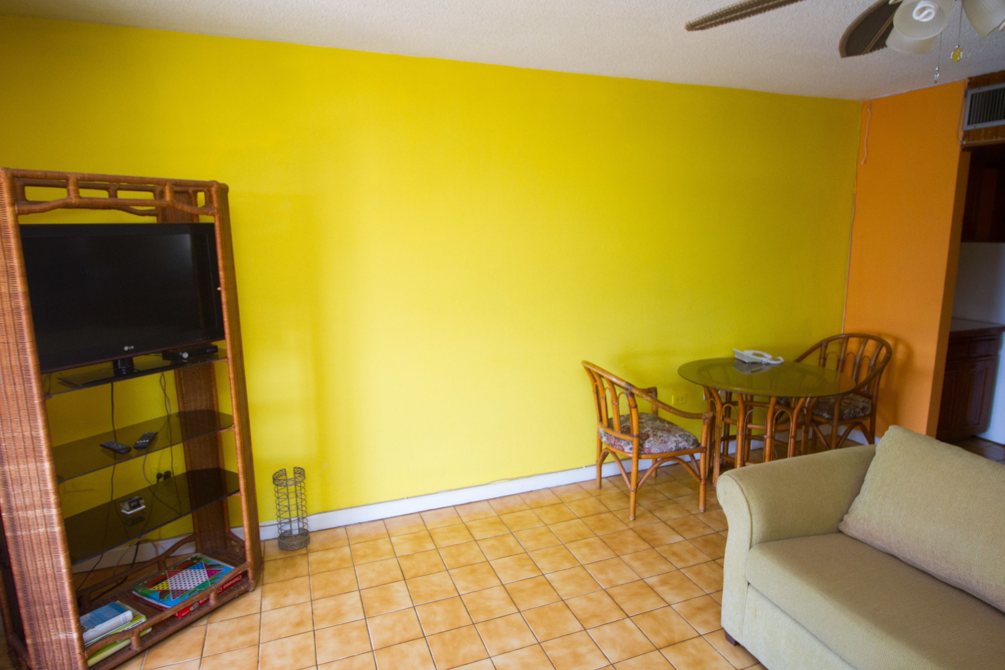 standard apartment, 1 bedroom, ocean view, beachside | living room | tv