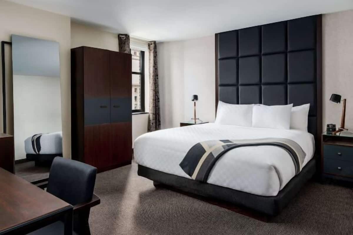 Premium bedding, pillowtop beds, in-room safe, individually decorated