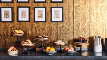 Daily full breakfast for a fee