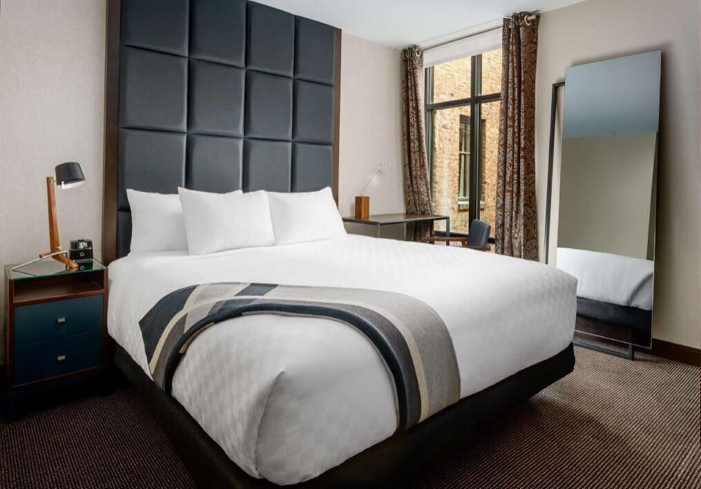 Ropa de cama de alta calidad y camas con pillow-top 