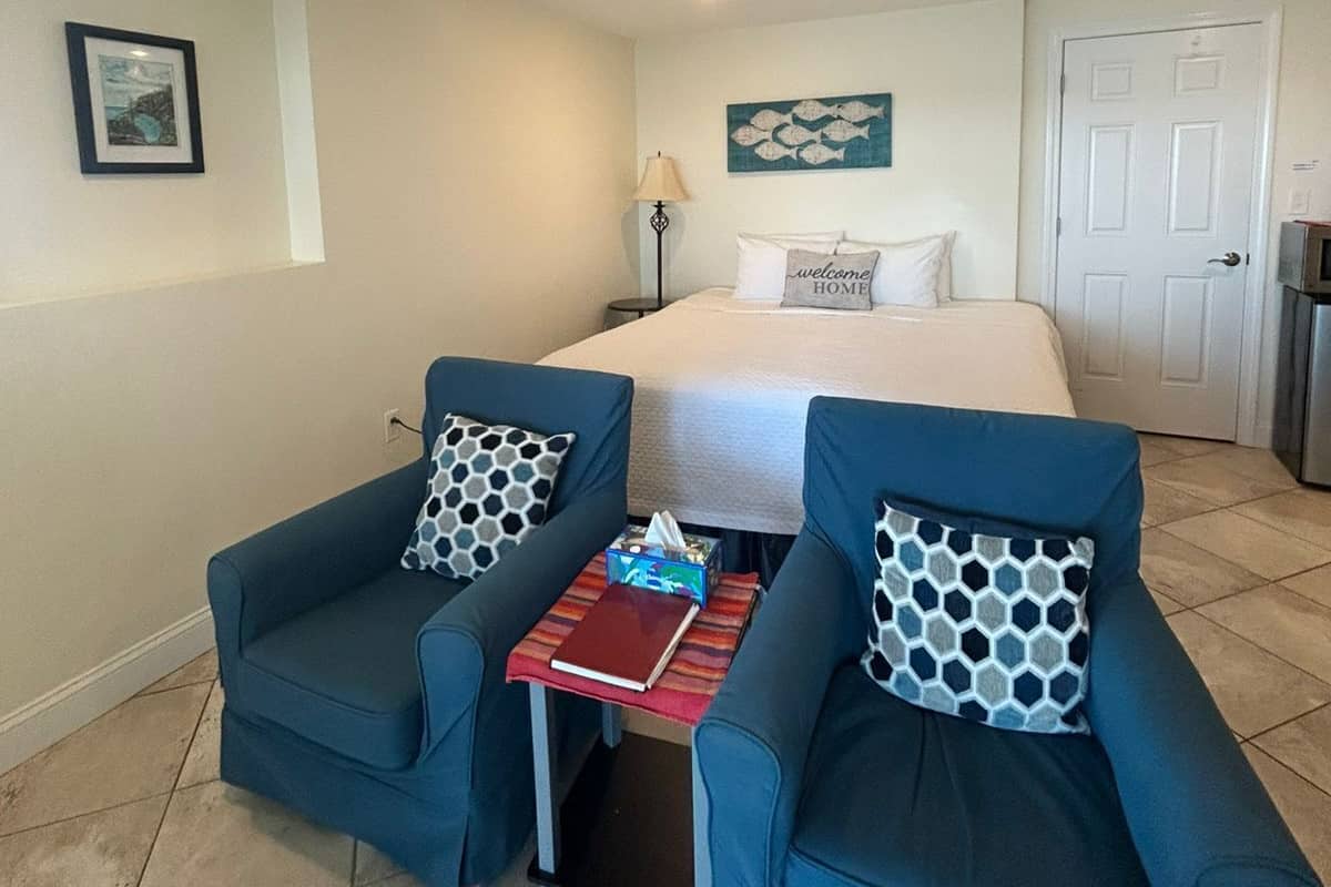 Soundproofing, iron/ironing board, free WiFi, bed sheets