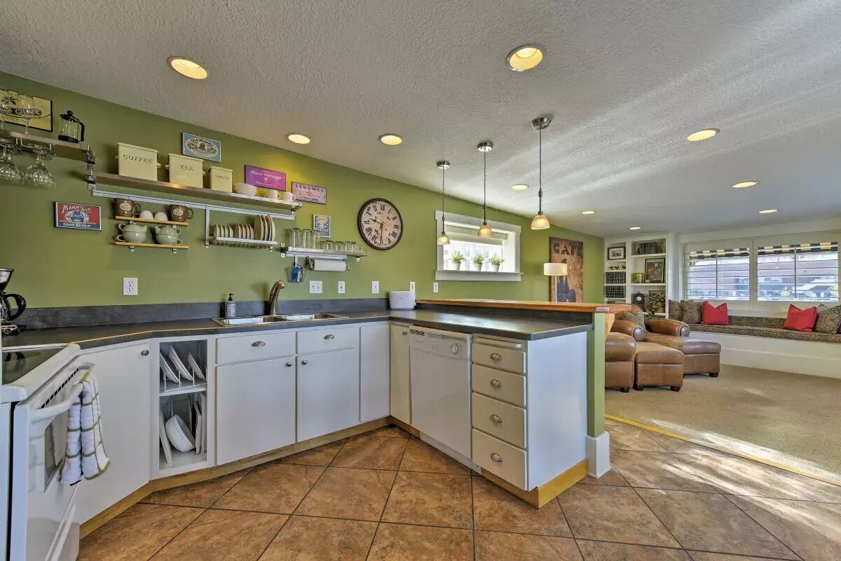 電冰箱、微波爐、爐台、洗碗機