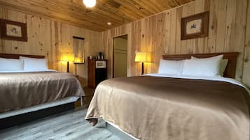 Tweepersoonskamer, en-suite badkamer (2) | Een bureau, een laptopwerkplek, gratis wifi, beddengoed