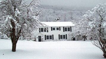 Fachada da propriedade