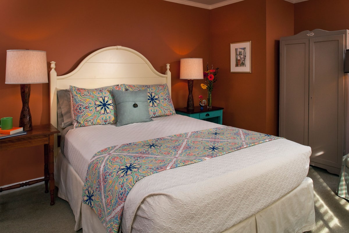 Blackout curtains, iron/ironing board (on request), free WiFi