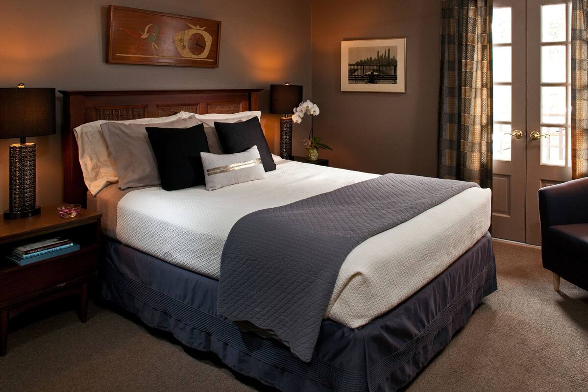 Blackout curtains, iron/ironing board (on request), free WiFi