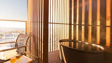 Phòng truyền thống (Japanese-style Outdoor Bath RA3) | Hiên
