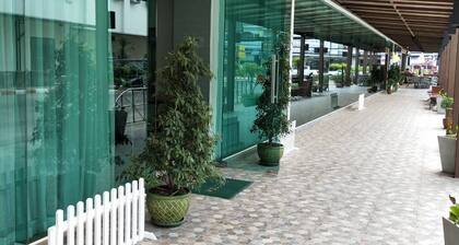 May Flower Grand Hotel Korat