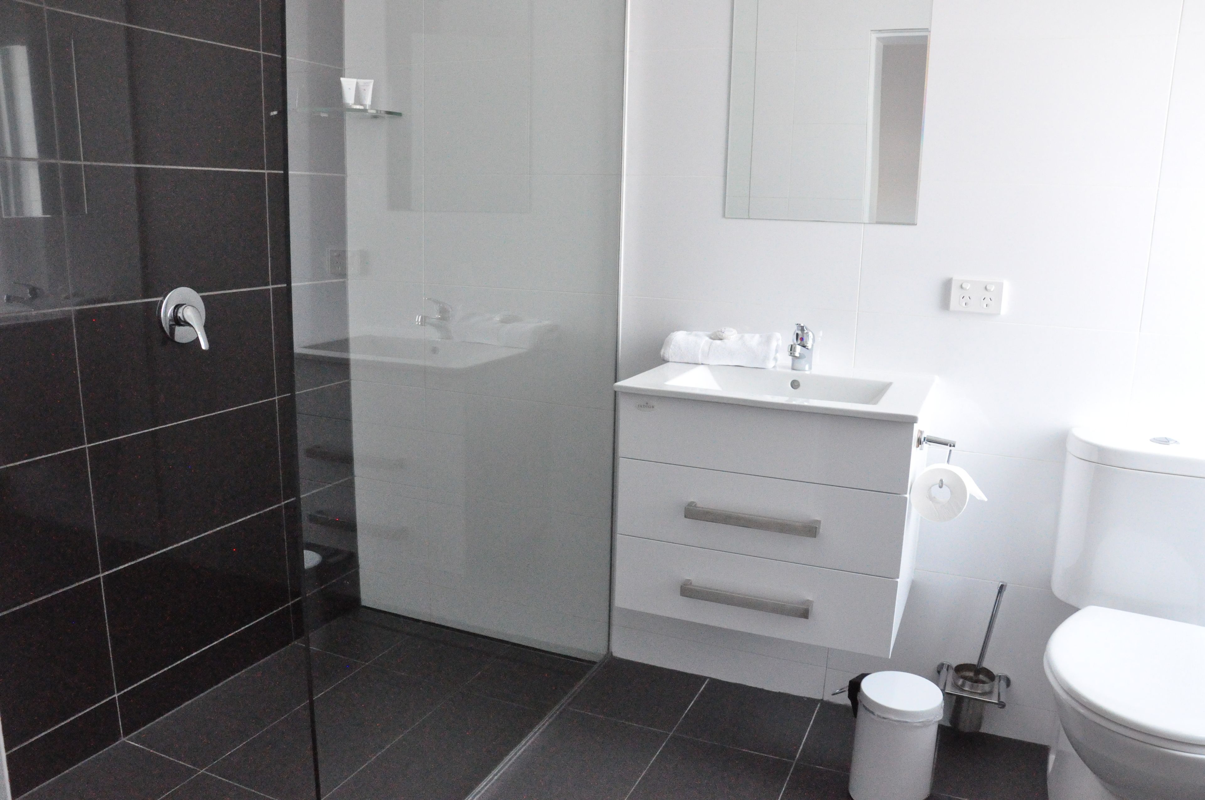 Shower, free toiletries, hair dryer, towels