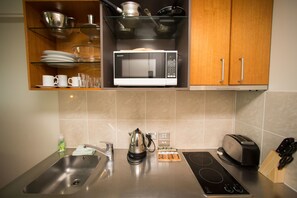 Comfort Studio | Microwave