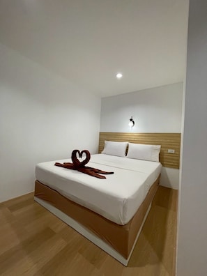 Free WiFi, bed sheets - Coco's Guesthouse (Ko Phi Phi)