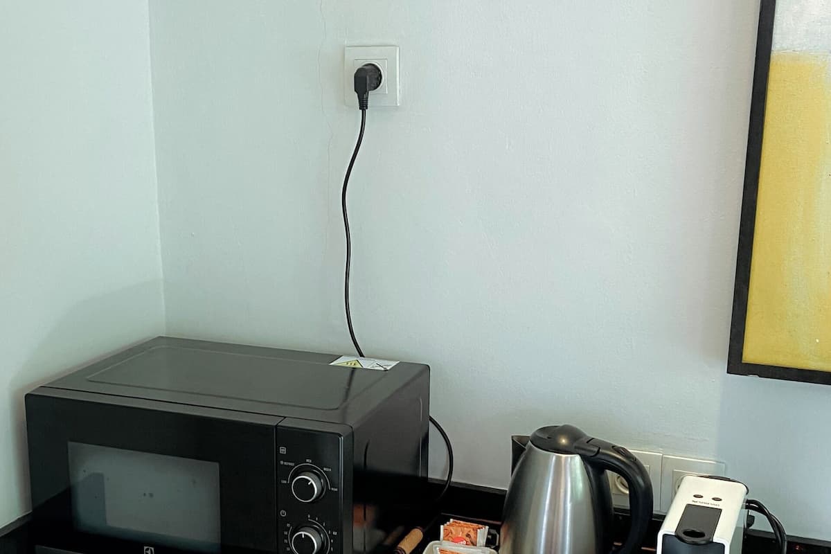 villa, 3 bedrooms, private pool | living area | 40-inch smart tv with cable channels, dvd player