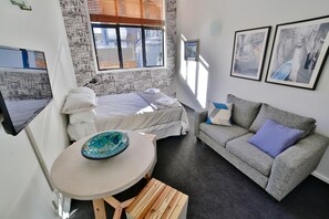 城市公寓, 1 间卧室, 厨房, 城市景观 | 办公桌、熨斗/熨衣板、婴儿床、折叠床/加床（额外收费）