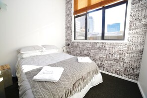 都會公寓, 1 間臥室, 廚房, 城市景 | 書桌、熨斗/熨衫板、嬰兒床 (收費)、摺床/加床 (收費)