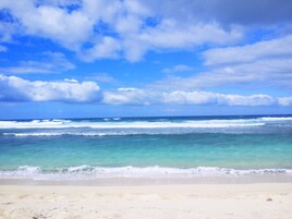 En la playa, buceo